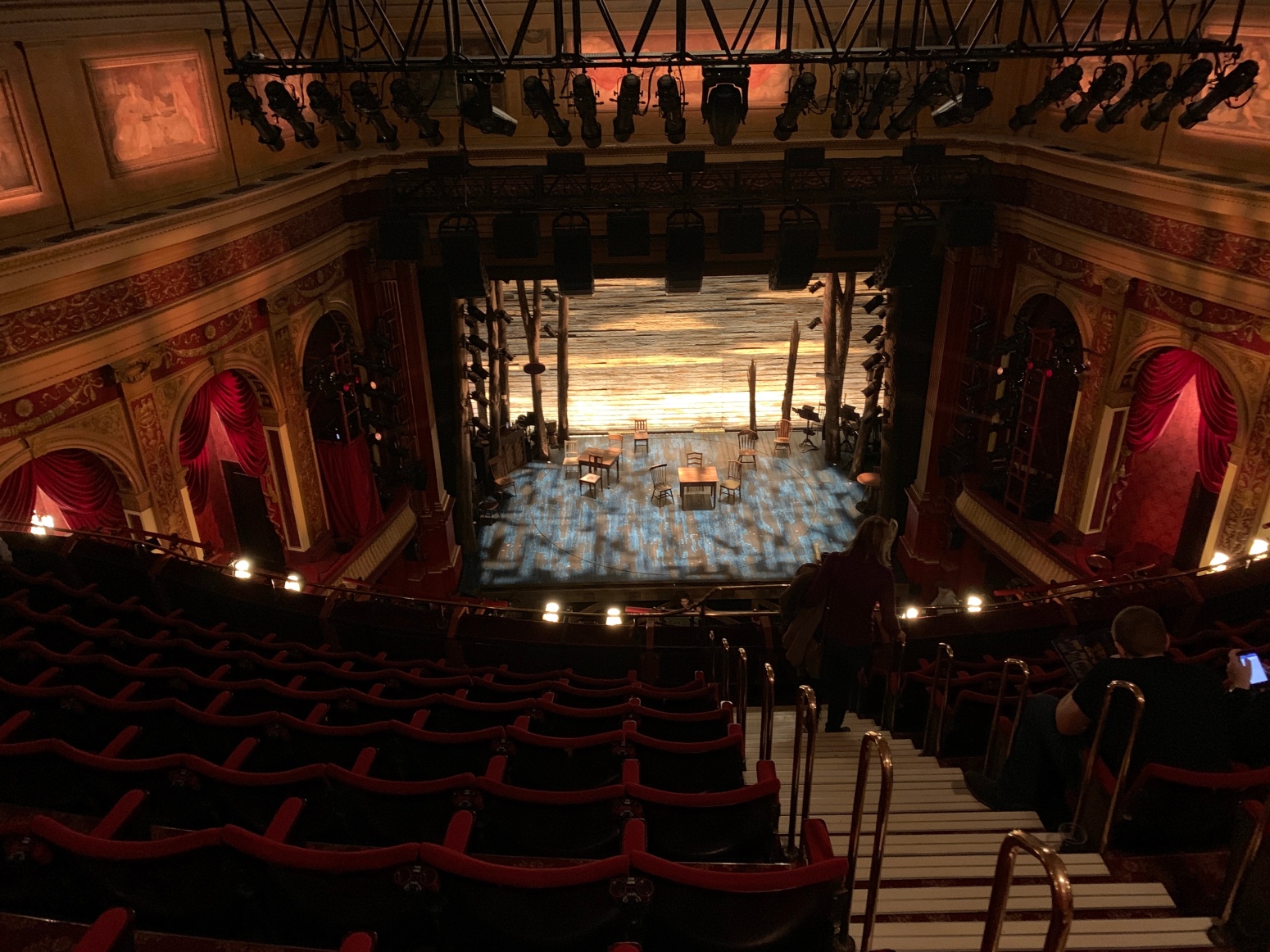 Where to sit at Come From Away, London – Phoenix Theatre – THEATRESS